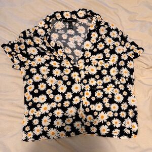 Forever 21 Black and White Daisy Button Down Shirt